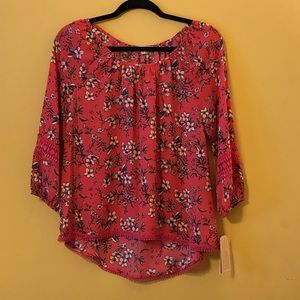 2/$15 NWT Top w/ Elastic Wrist B13